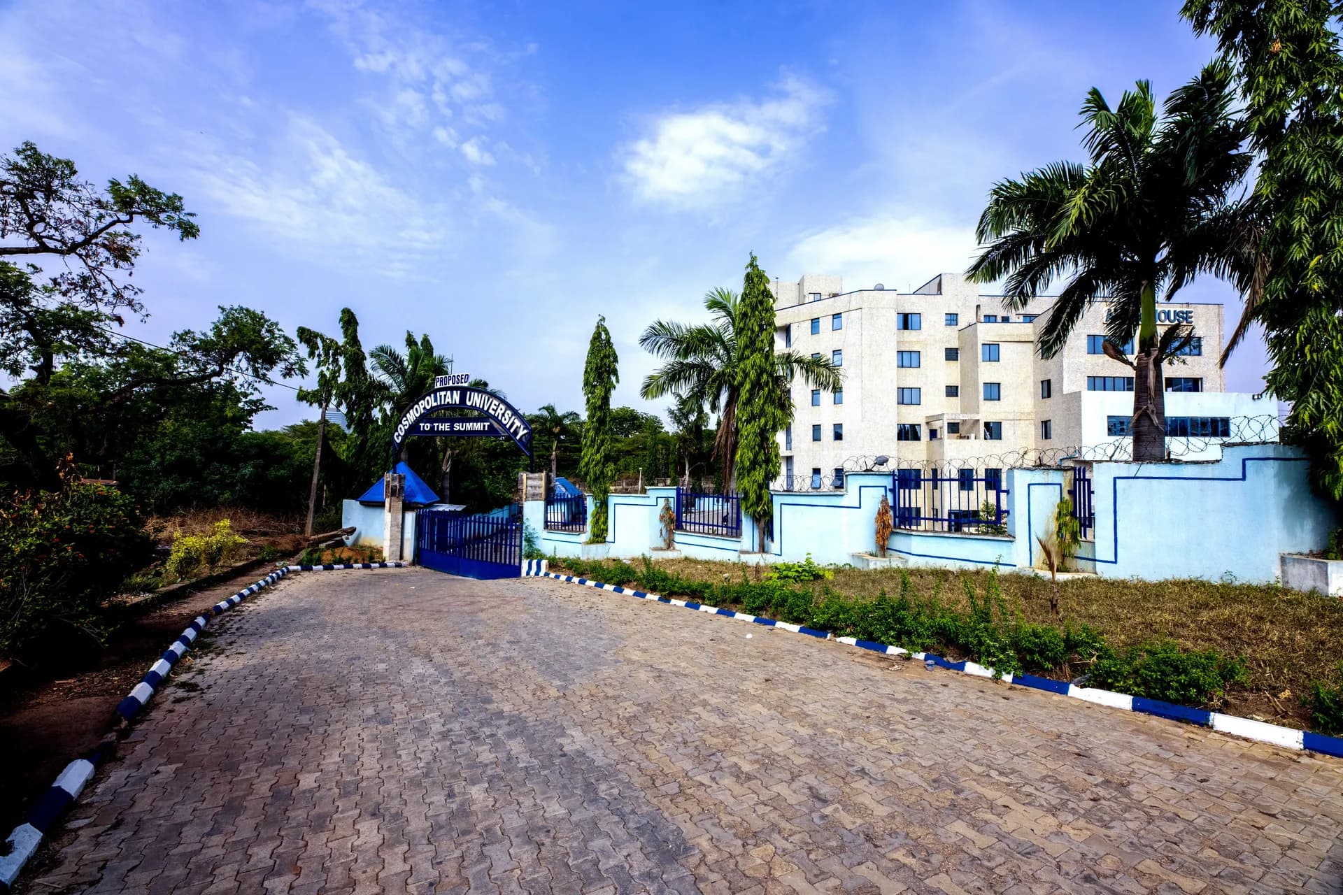 Cosmopolitan University Campus